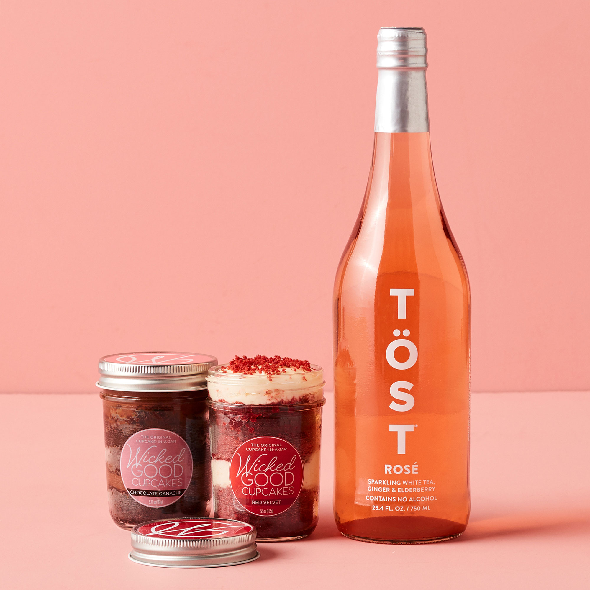 Cupcakes & Tost Non-Alcoholic Rosé Gift Set