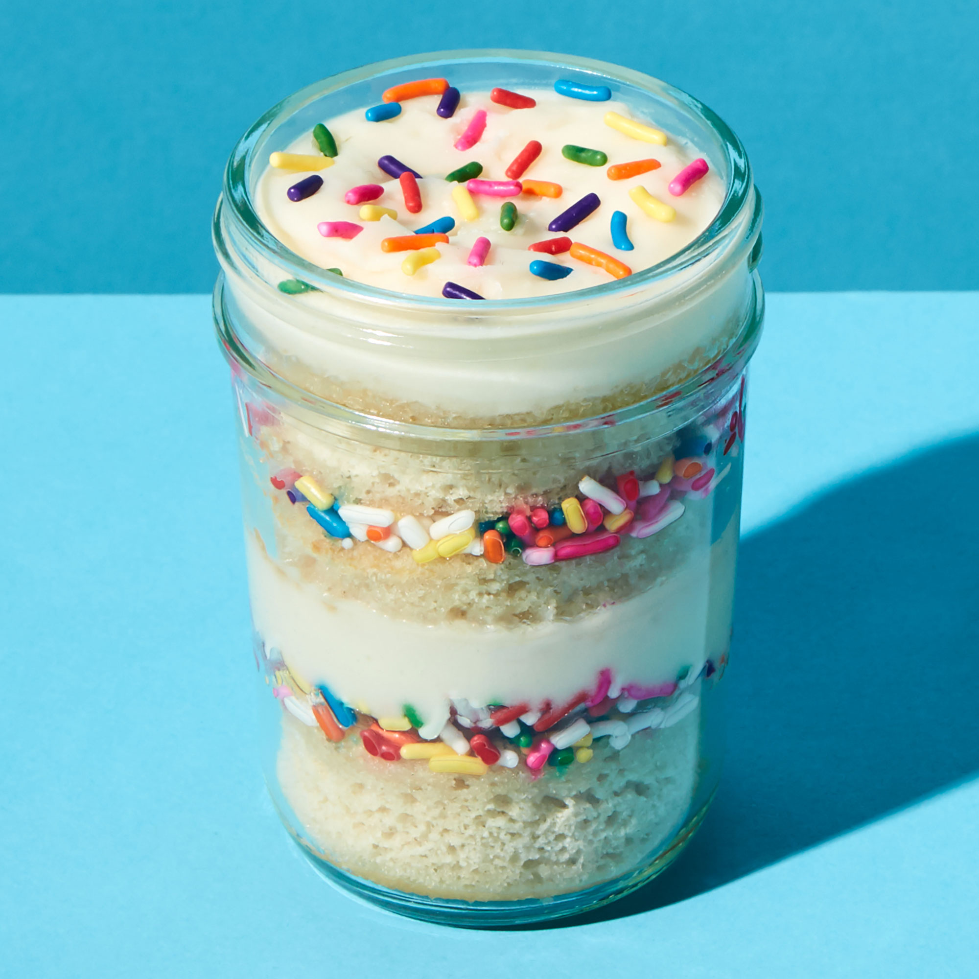 Katy's Kitchen: Cake Jars for a limited time!